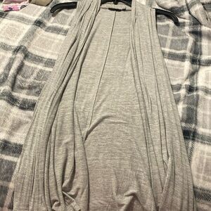 Grey Sleeveless Cape